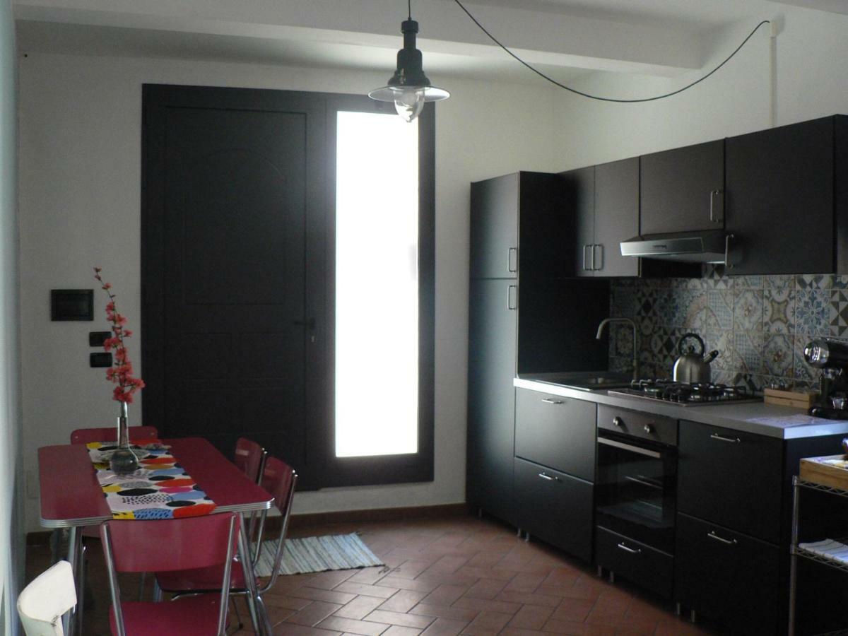 Apartamento La Casa Sulla Vecchia Riva Ferrara Exterior foto