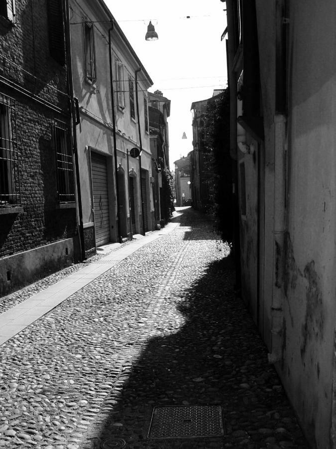 Apartamento La Casa Sulla Vecchia Riva Ferrara Exterior foto